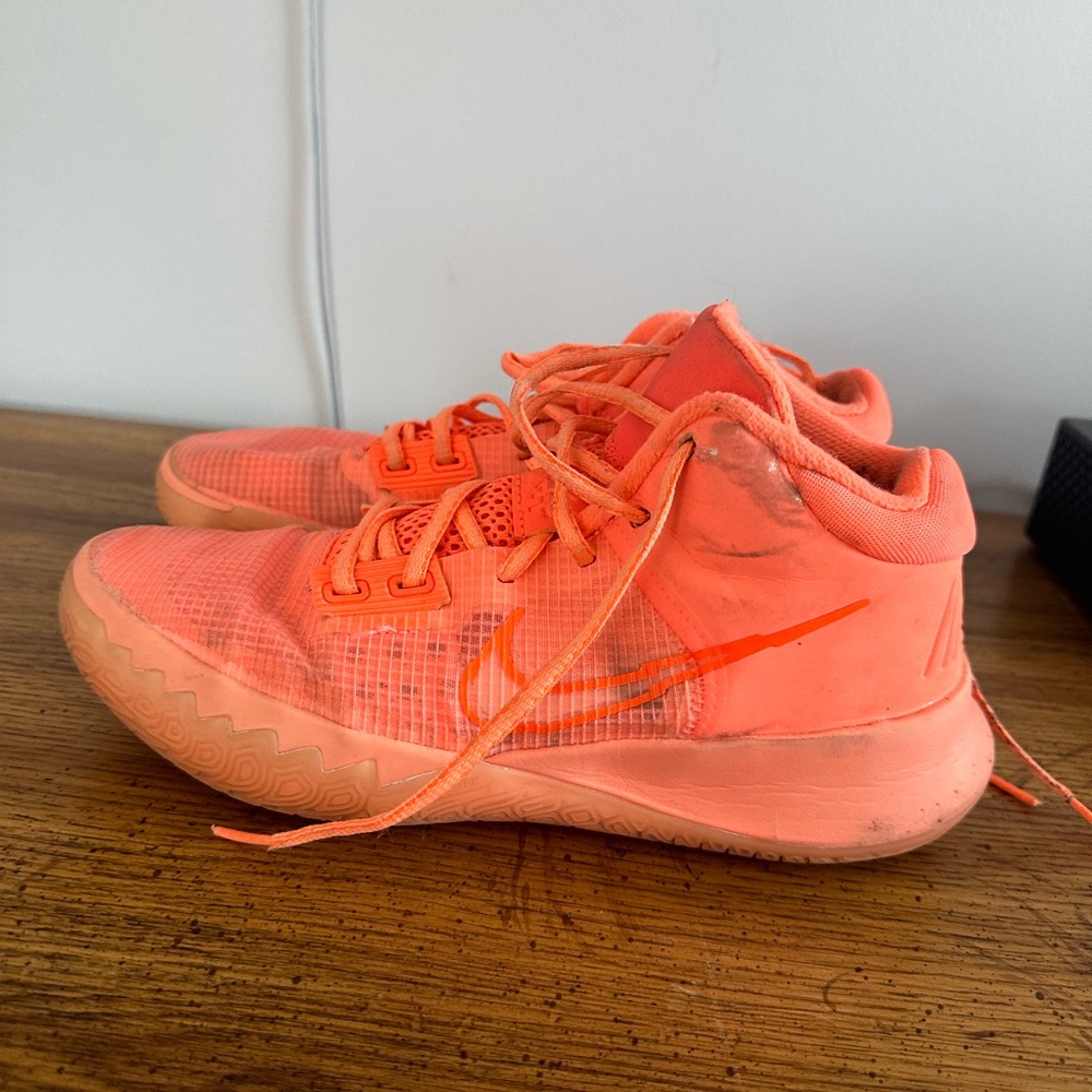 Kyrie Flytrap 4 Size 7 - image 7